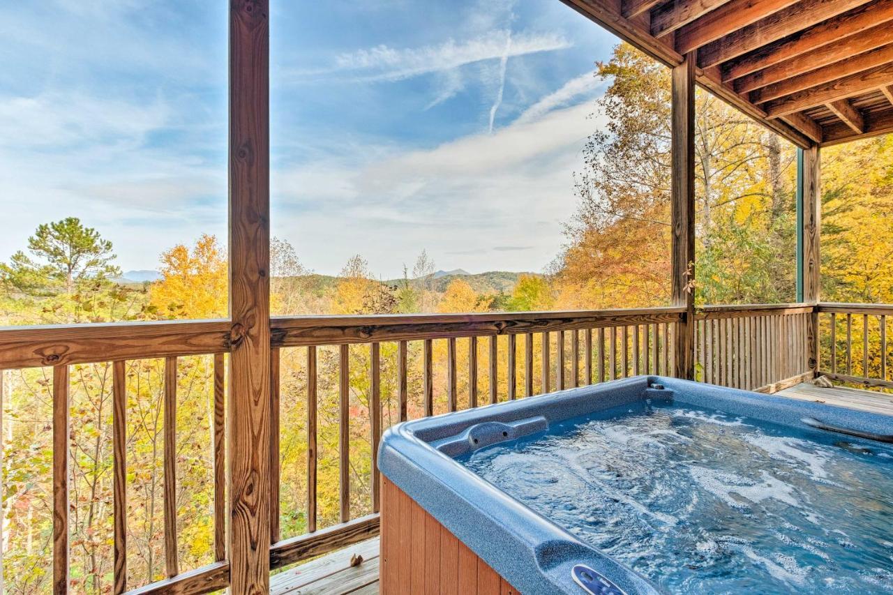 Pigeon Forge Cabin With Brand New Hot Tub And Views! Sevierville Ngoại thất bức ảnh